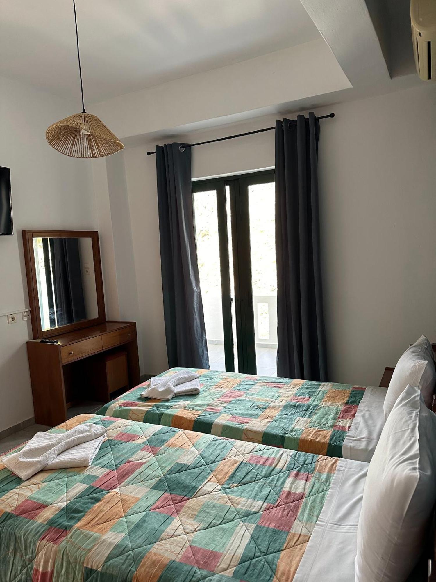 Ferienwohnung 4Seasons Sfakia Khóra Sfakíon Exterior foto